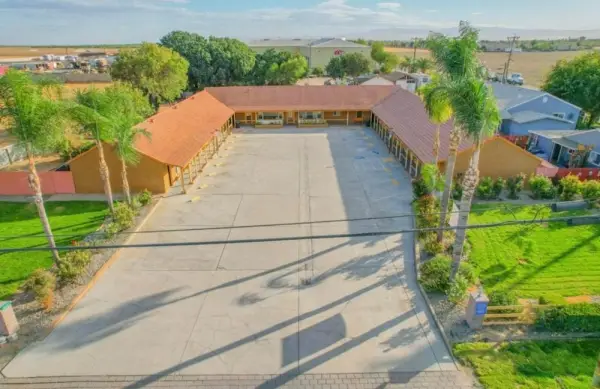 Los Banos Motel 10