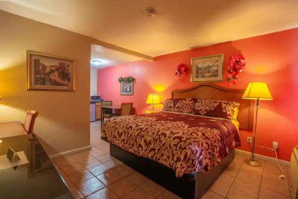 Los Banos Motel 4